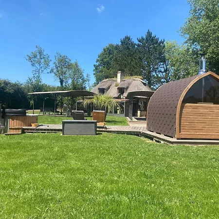 La Petite Chaumiere Hébergement de vacances Bonnebosq